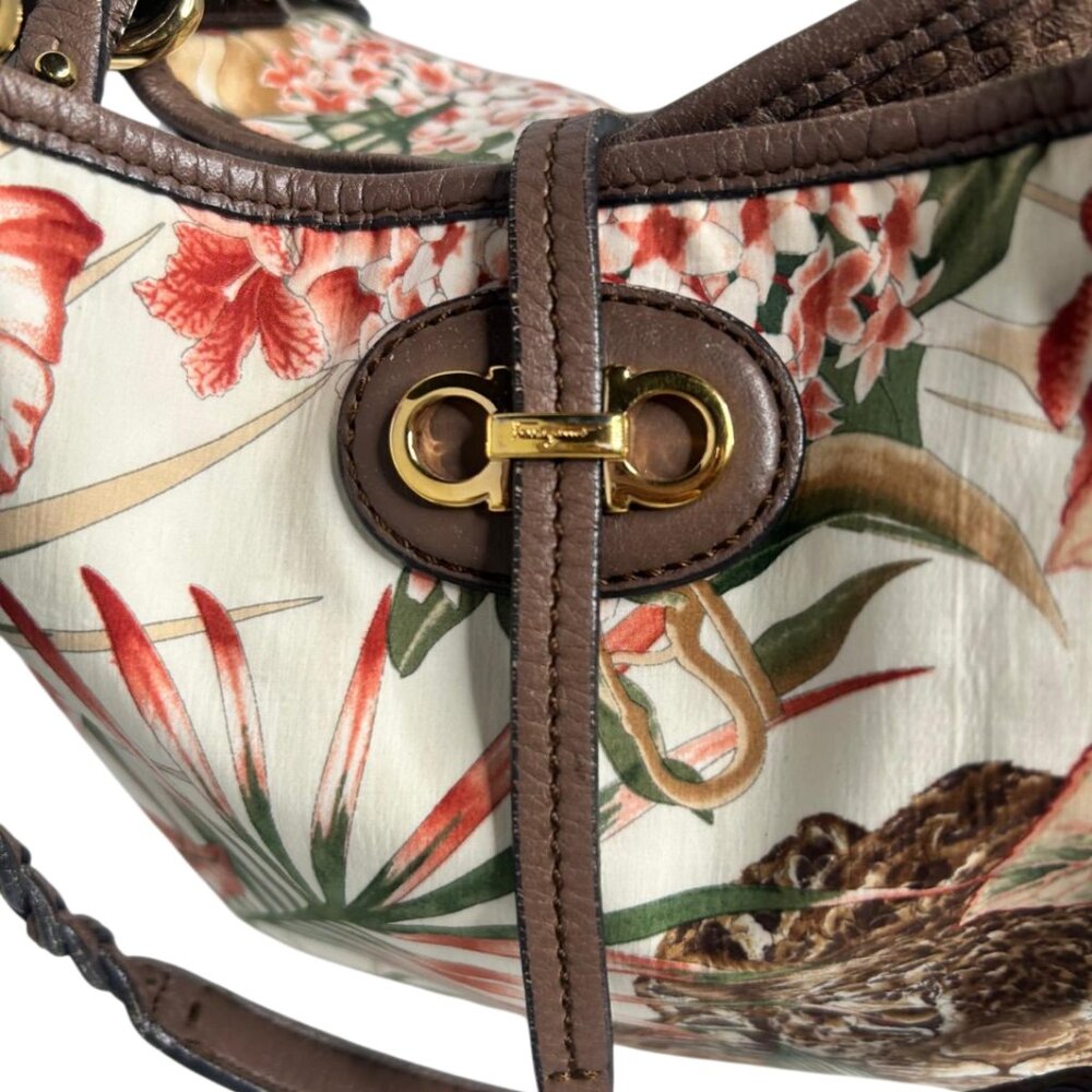 💎✨AUTHENTIC✨💎Ferragamo Gancini  Tote Bag - Picture 5 of 16